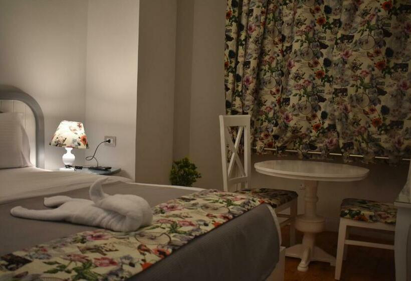 هتل Columbia Sky City