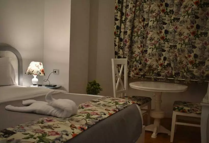 هتل Columbia Sky City