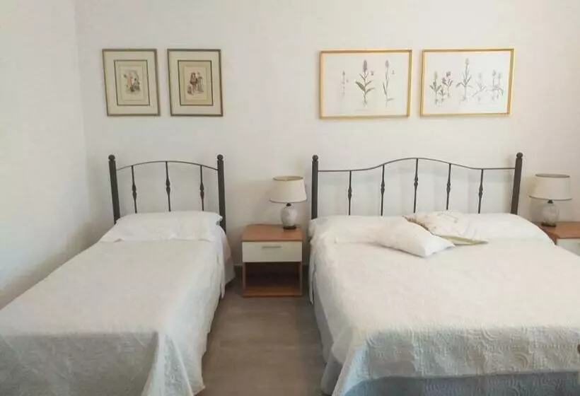 Hotelli Locanda Roma Sleep & Food