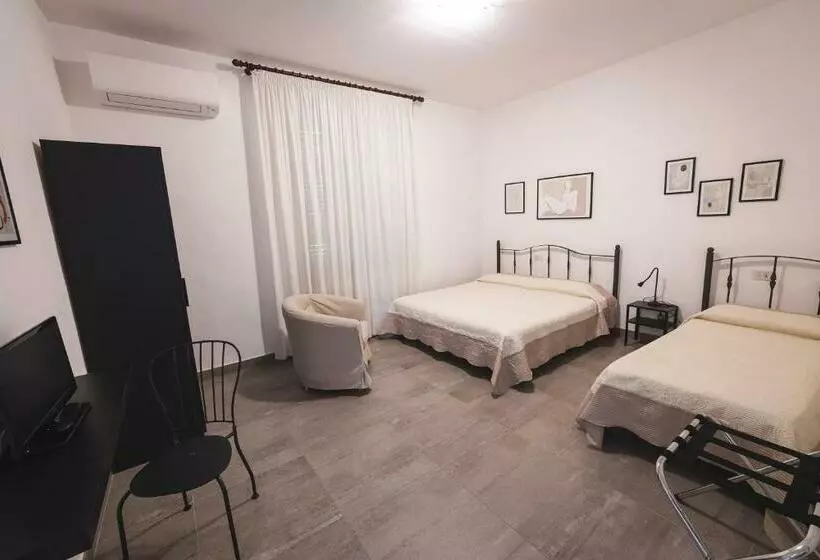 Hotelli Locanda Roma Sleep & Food