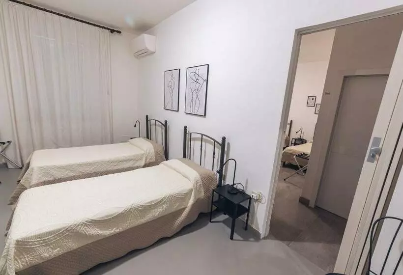 Hotelli Locanda Roma Sleep & Food