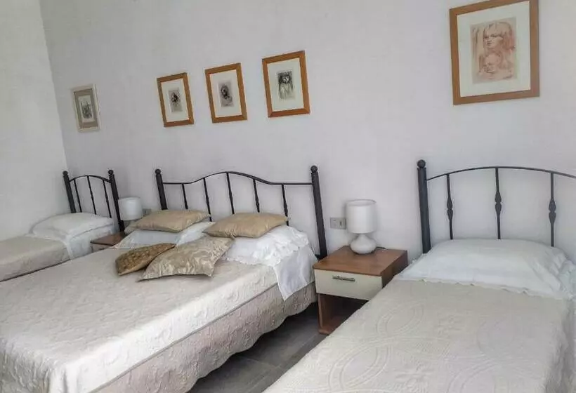 Hotelli Locanda Roma Sleep & Food