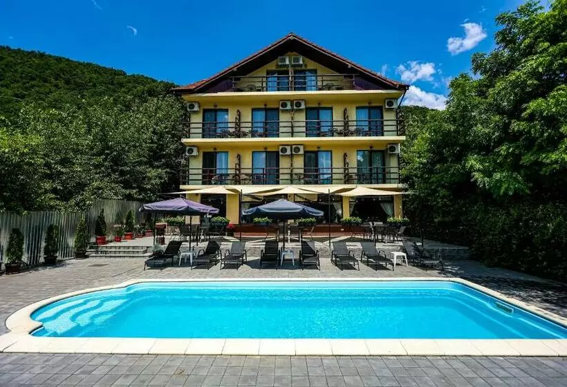 پانسیون Casa Celestin