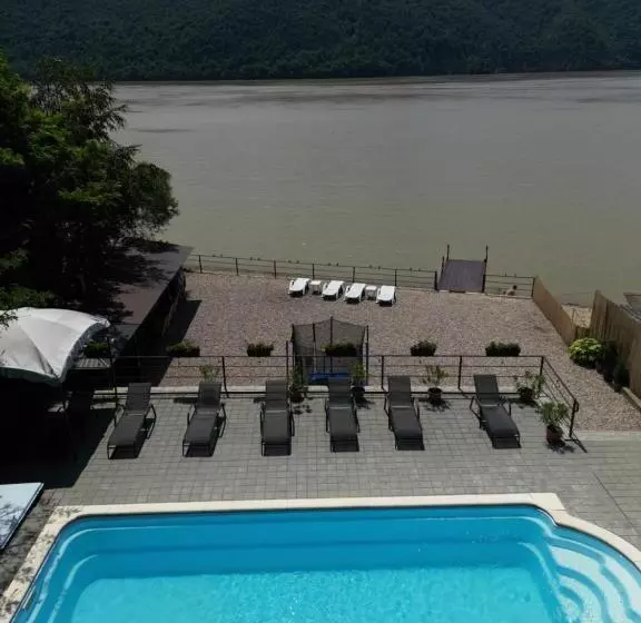 پانسیون Casa Celestin