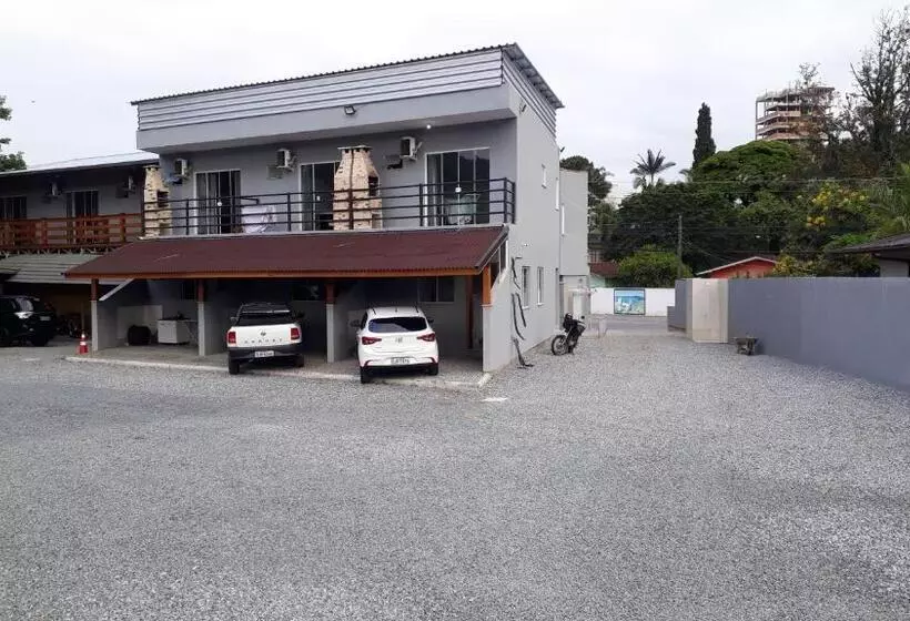 Majatalo Residencial Wall Paraíso