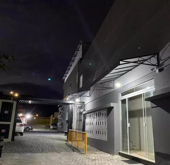 Majatalo Residencial Wall Paraíso