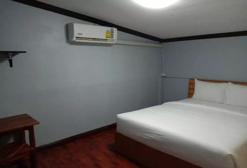 リゾートホテル Buddies Loft Samet