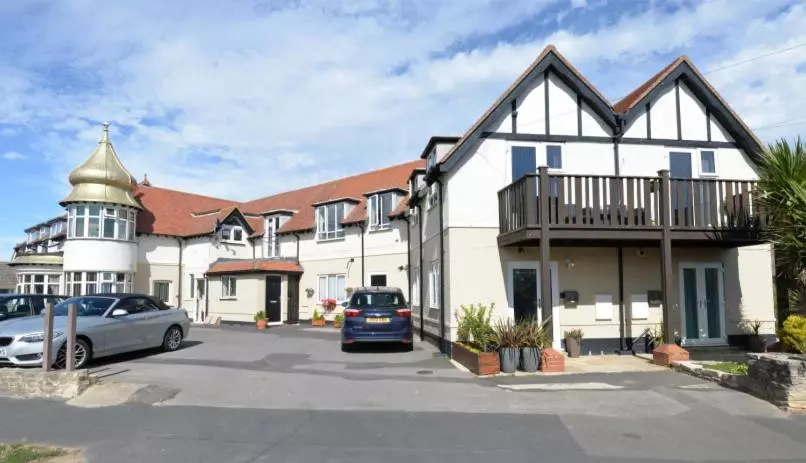 4thedome  Luxury Ground Floor Apartment By The Sea