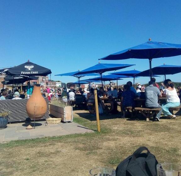 4thedome  Luxury Ground Floor Apartment By The Sea