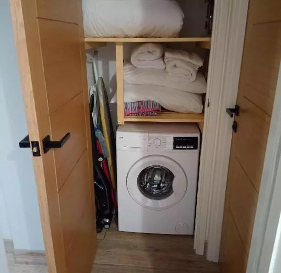 4thedome  Luxury Ground Floor Apartment By The Sea