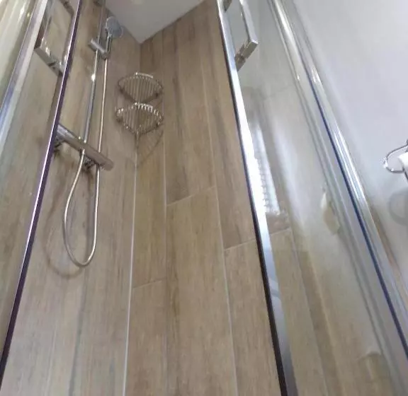 4thedome  Luxury Ground Floor Apartment By The Sea