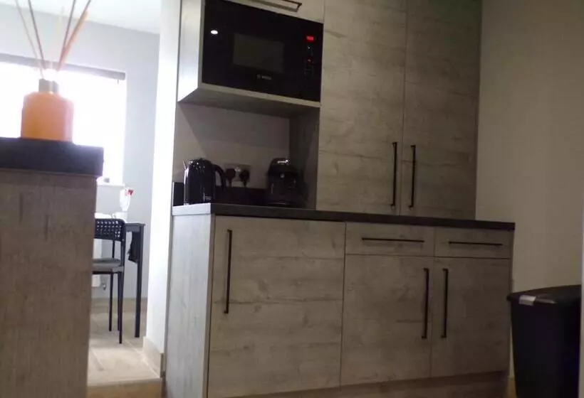 4thedome  Luxury Ground Floor Apartment By The Sea