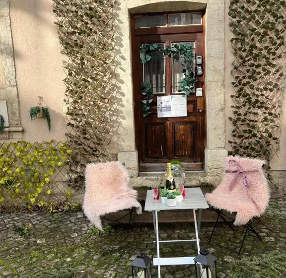 Ca S Est Passé à La Cour Aux Moines