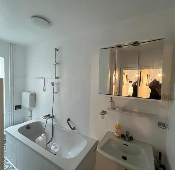 Ca S Est Passé à La Cour Aux Moines