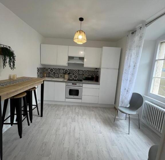 Ca S Est Passé à La Cour Aux Moines