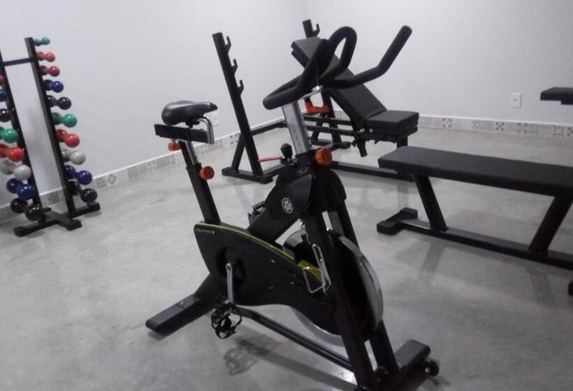 هتل Piazza Diroma Caldas Novas