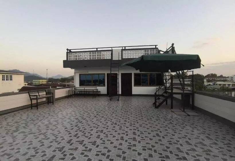 پانسیون บ้านพรศรี Homestay