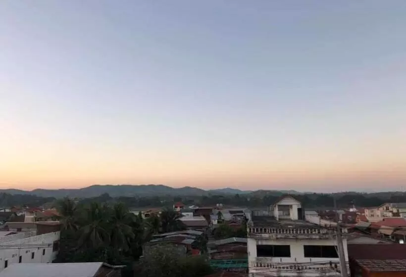پانسیون บ้านพรศรี Homestay