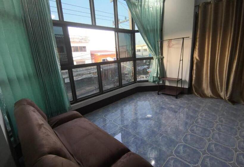 Pensão บ้านพรศรี Homestay