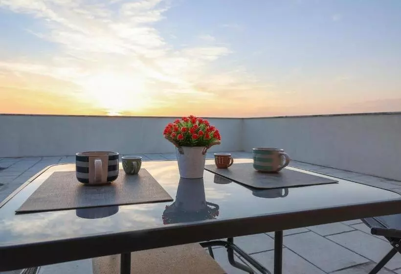 Serendipity La Terrazza House