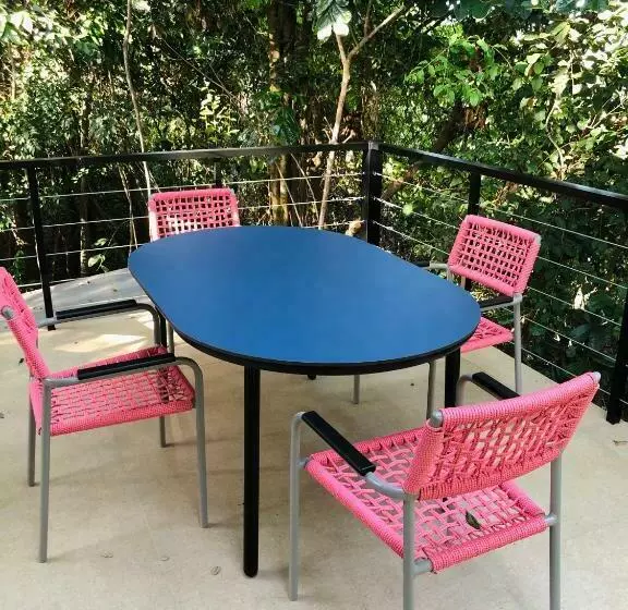 Retkeilymaja Casa Antônia   Pousada Boutique