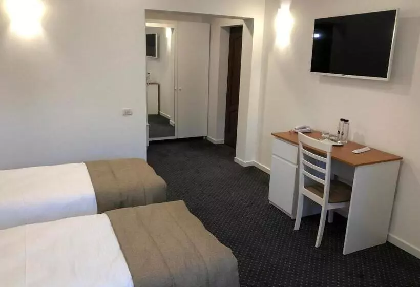 Aamiaismajoitus (B&B) Pensiunea Piscul Cainelui