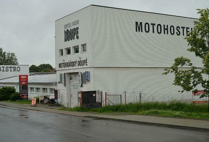 Hostel Doupä› Humpolec