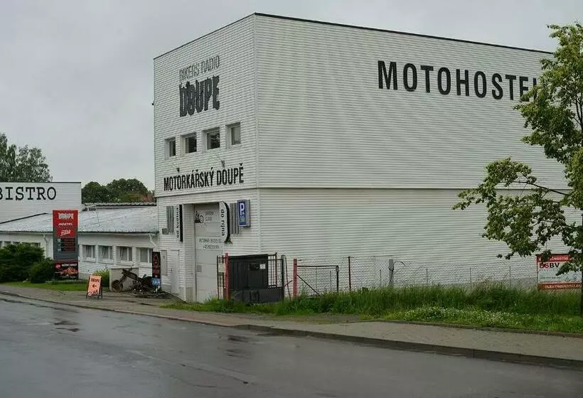 Hostel Doupä› Humpolec