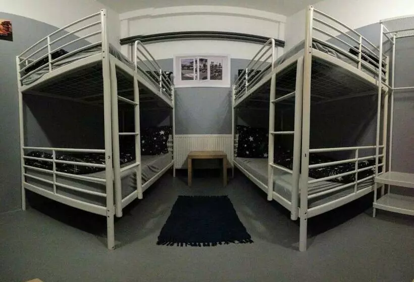 Hostel Doupä› Humpolec