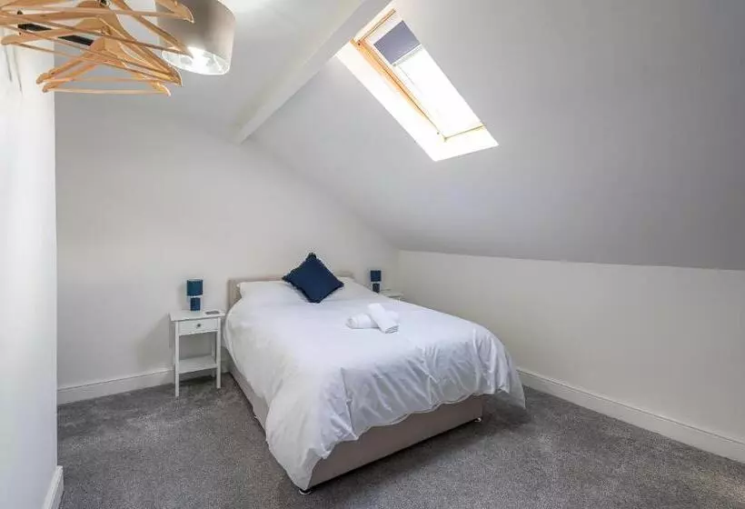 Kingsway Property