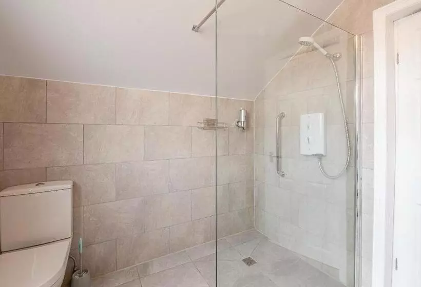 Kingsway Property