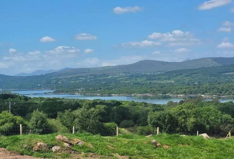Oaklane Glamping Cabins