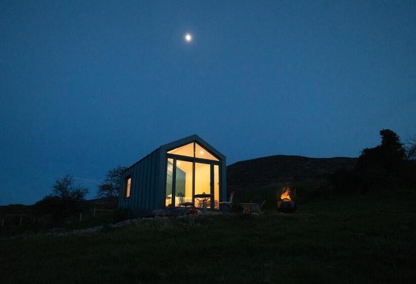 Oaklane Glamping Cabins