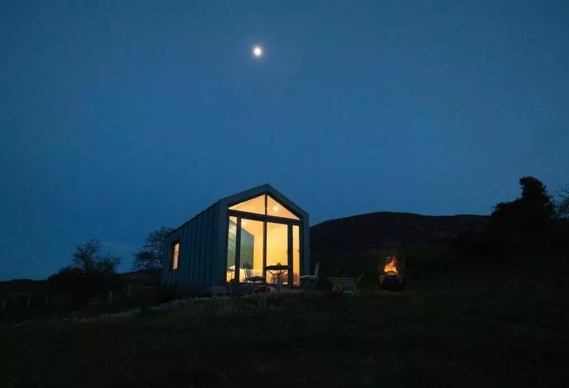 Oaklane Glamping Cabins