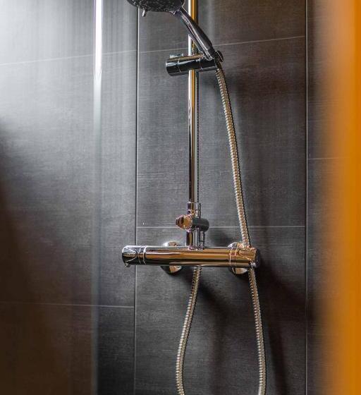 Oaklane Glamping Cabins