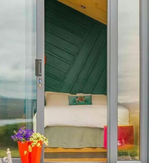 Oaklane Glamping Cabins