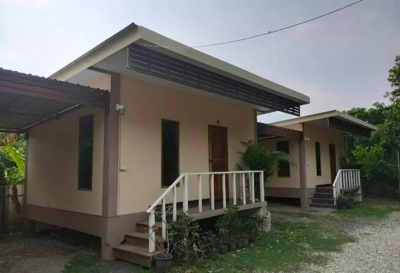 Majatalo บ้านเสริมสุข รีสอร์ท หล่มสัก