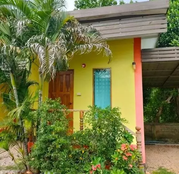 Majatalo บ้านเสริมสุข รีสอร์ท หล่มสัก