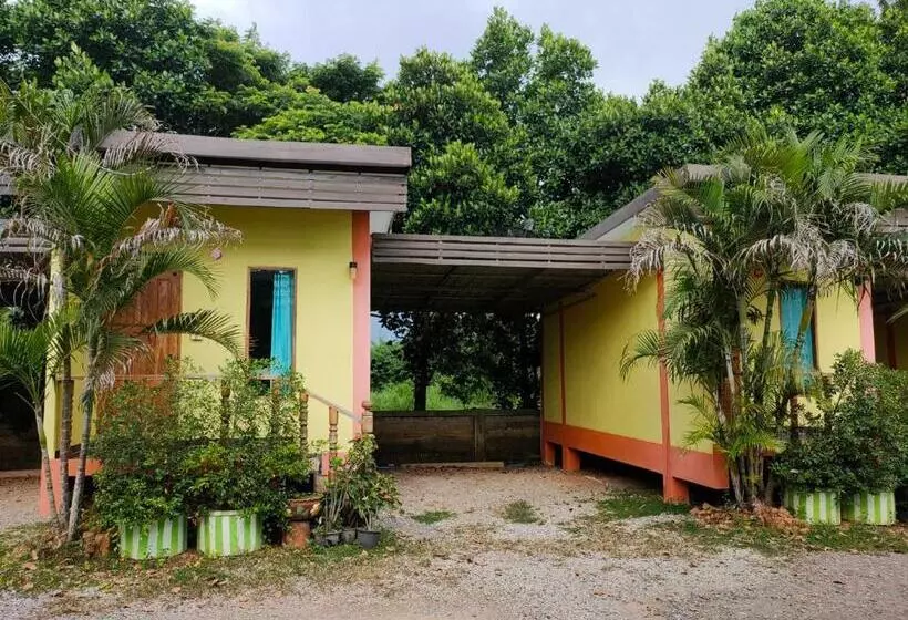 Majatalo บ้านเสริมสุข รีสอร์ท หล่มสัก