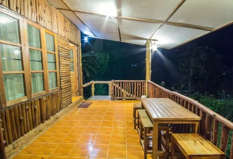 Majatalo บ้านสวนศรเพชร