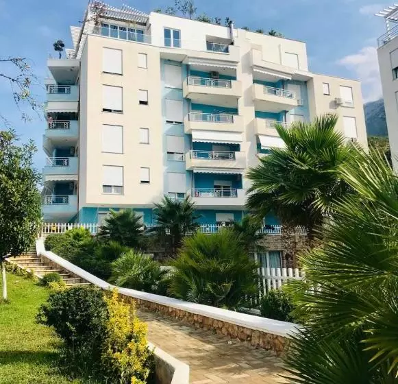 Seaview Apartment