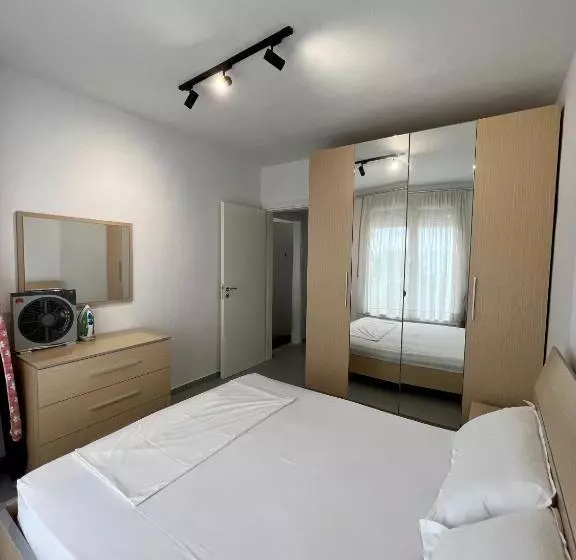 Seaview Apartment