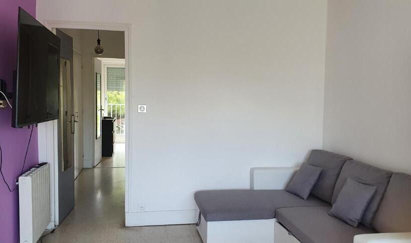 Beau T2 Proche Plage Et Commerces, Logia