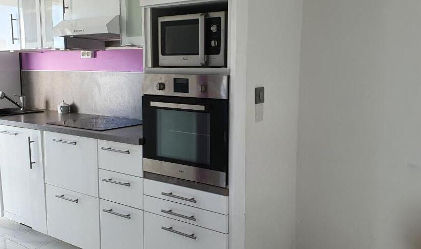 Beau T2 Proche Plage Et Commerces, Logia