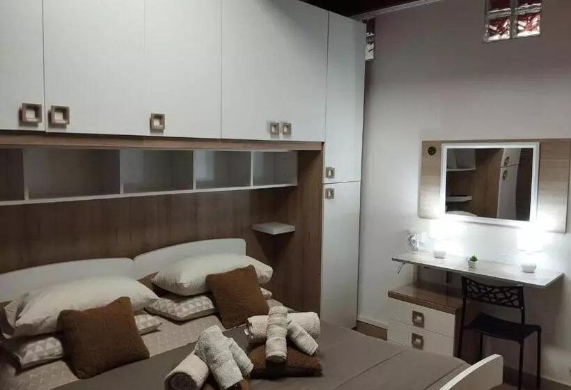 Aamiaismajoitus (B&B) Affittacamere Vicino Al Porto