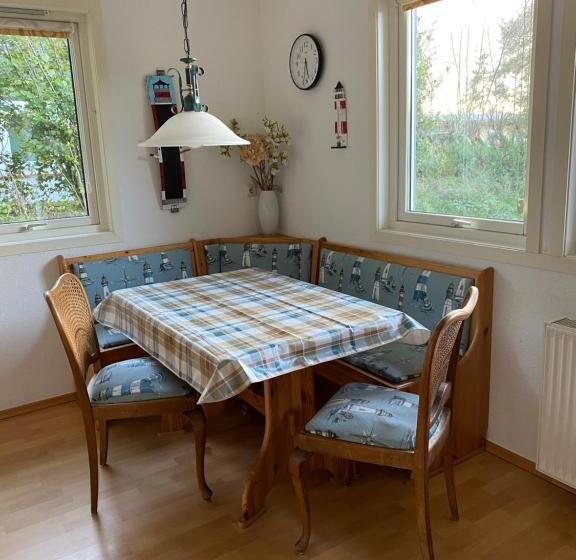 Freistehendes Einfamilienhaus Mit Boddenblick Nähe Ostsee