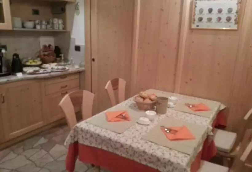 ホテル Agritur Coryletum