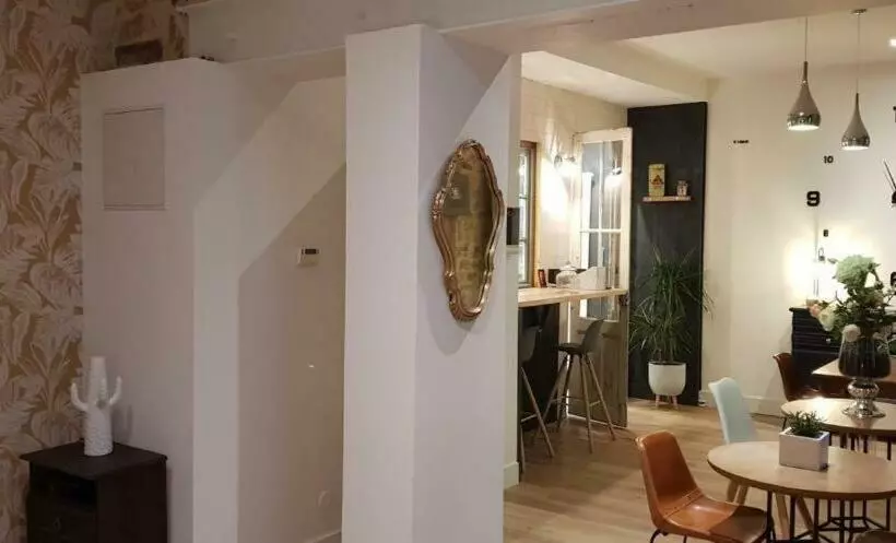 Les Bories In The City Bed & Breakfast