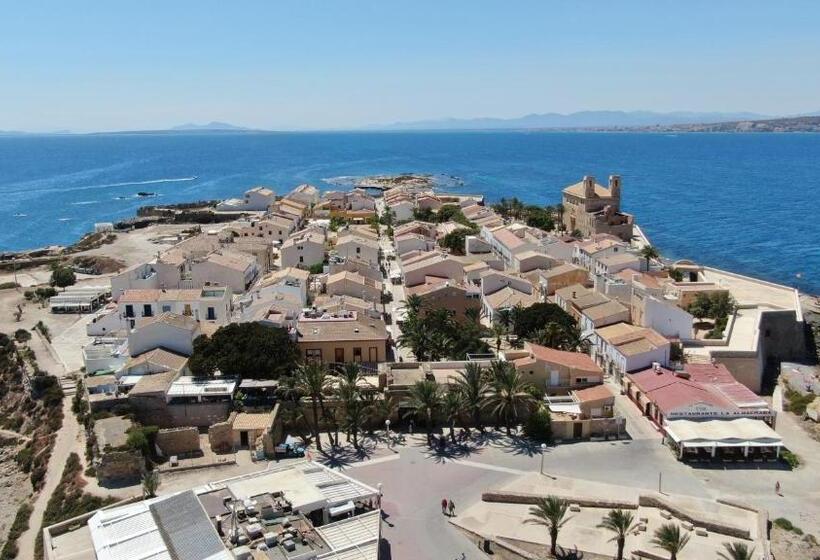 Mama Banana Relax House