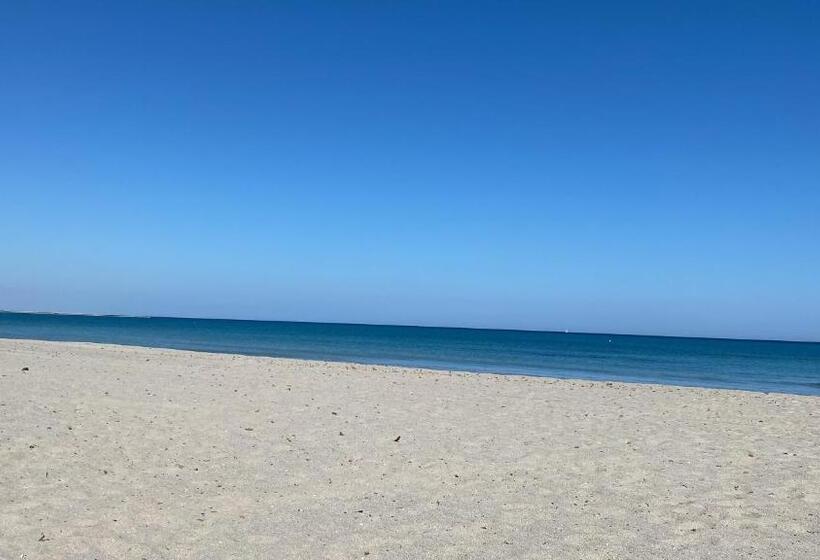 Mama Banana Relax House